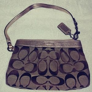 Coach Signature Wristlet/Wallet(khaki/gold) - used